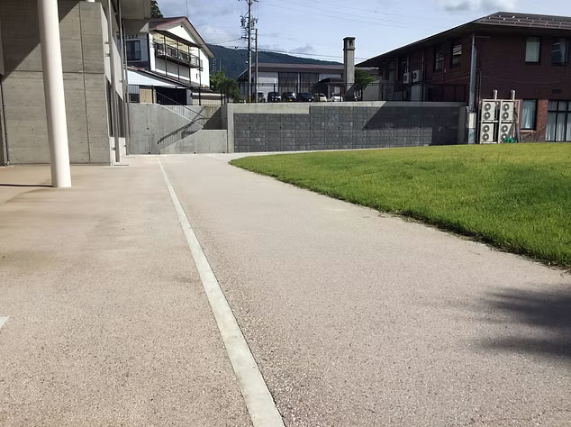 超耐久型土系舗装G5