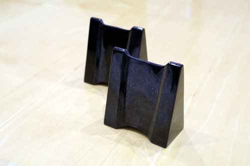 ケーブルインシュレーター　御影石製