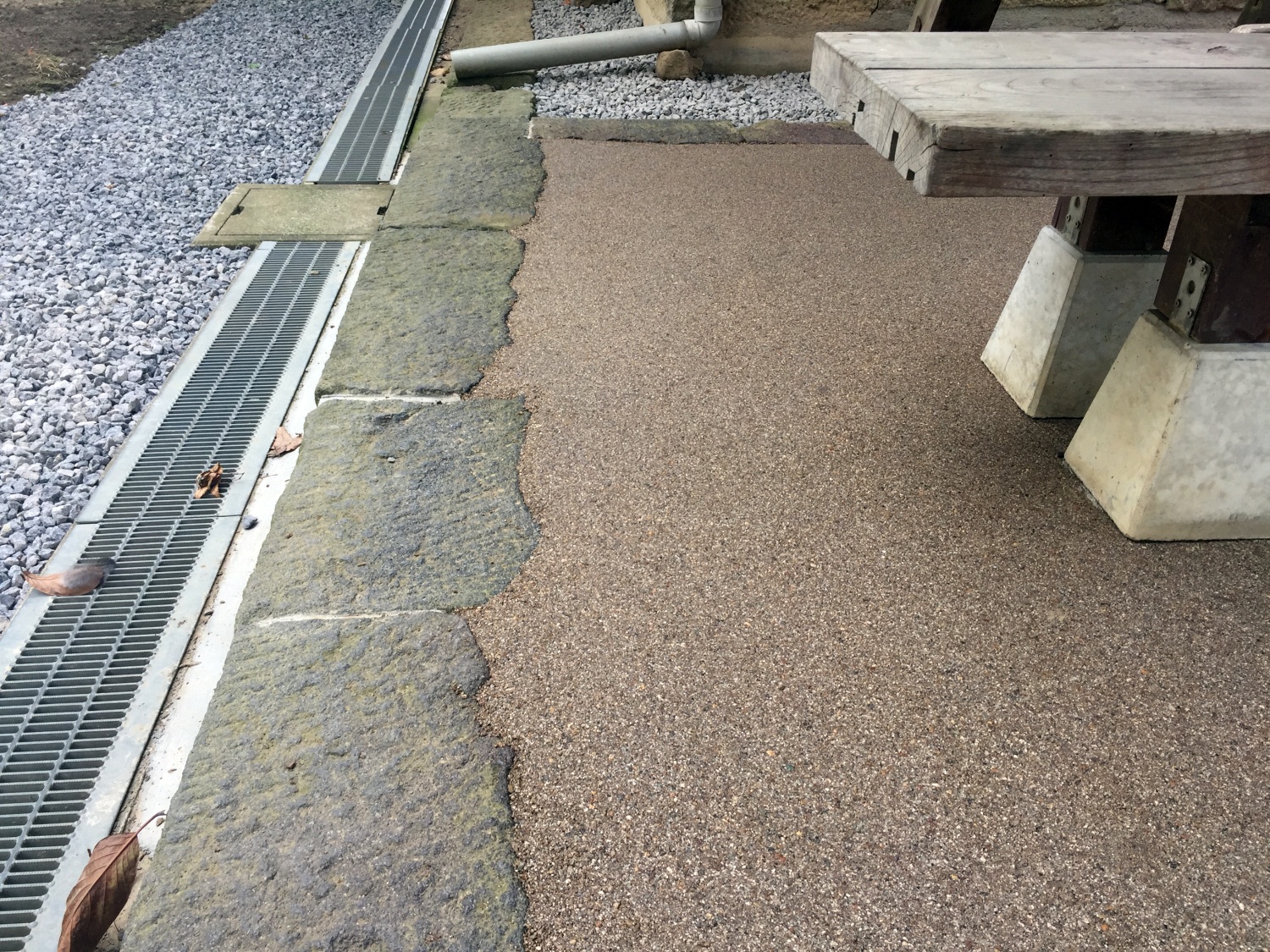 須坂市源信寺に施工した土系舗装タフコートG5