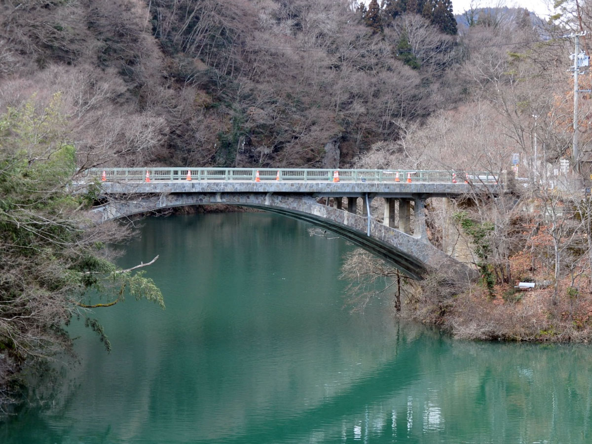 長野県にある久米路橋