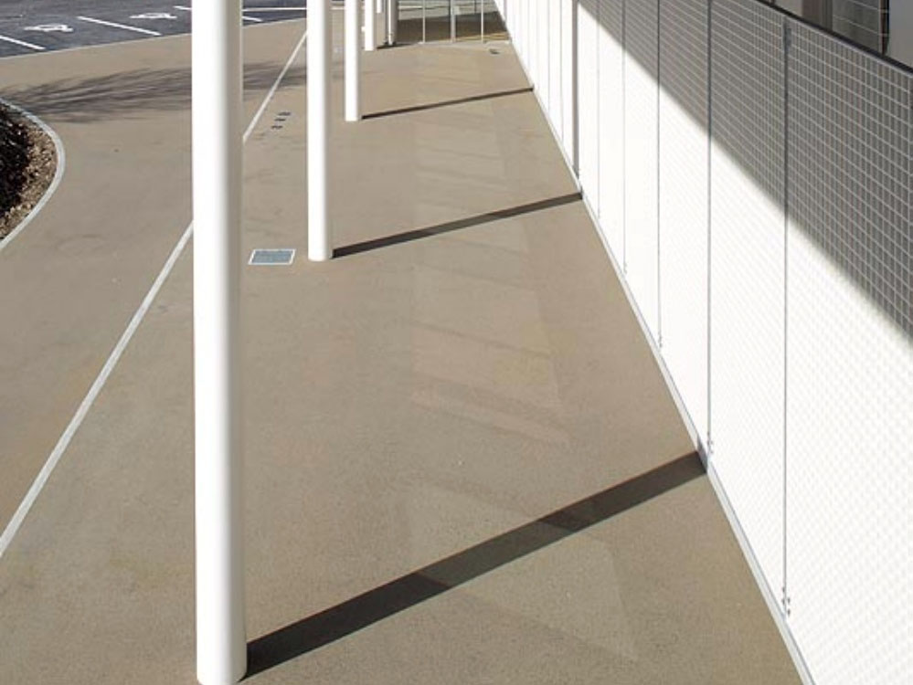 長野県木島平村役場の土系舗装タフコートG5