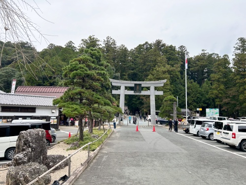 遠江国一宮小國神社　金運アップ！金銀石