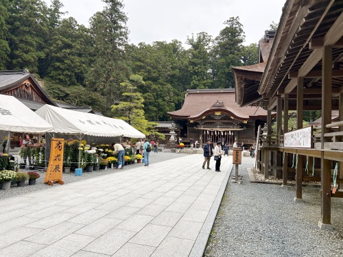 遠江国一宮小國神社　金運アップ！金銀石