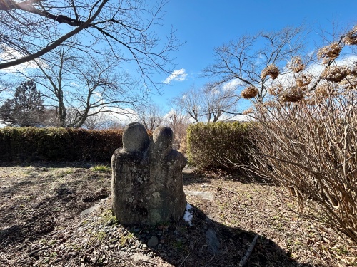 接吻道祖神　長野県安曇野市