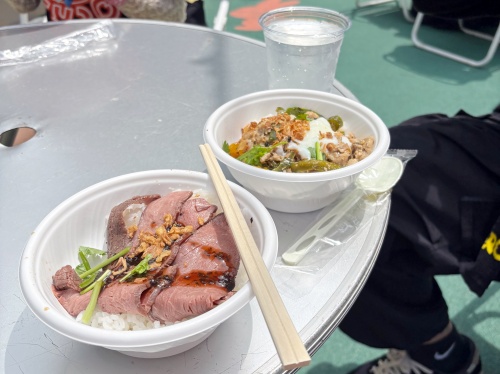 ガーリックローストビーフ丼