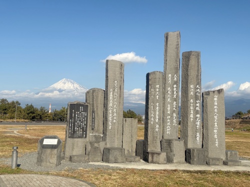 静岡県富士市、田子の浦漁港 リアル万葉集体験