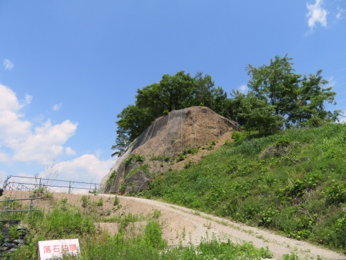 長野県中野市高遠古墳にある高井舟着神社と舟繋ぎ石