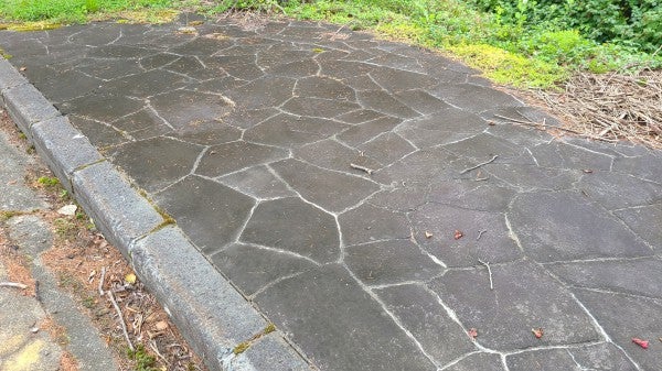 白馬村の鉄平石乱張り