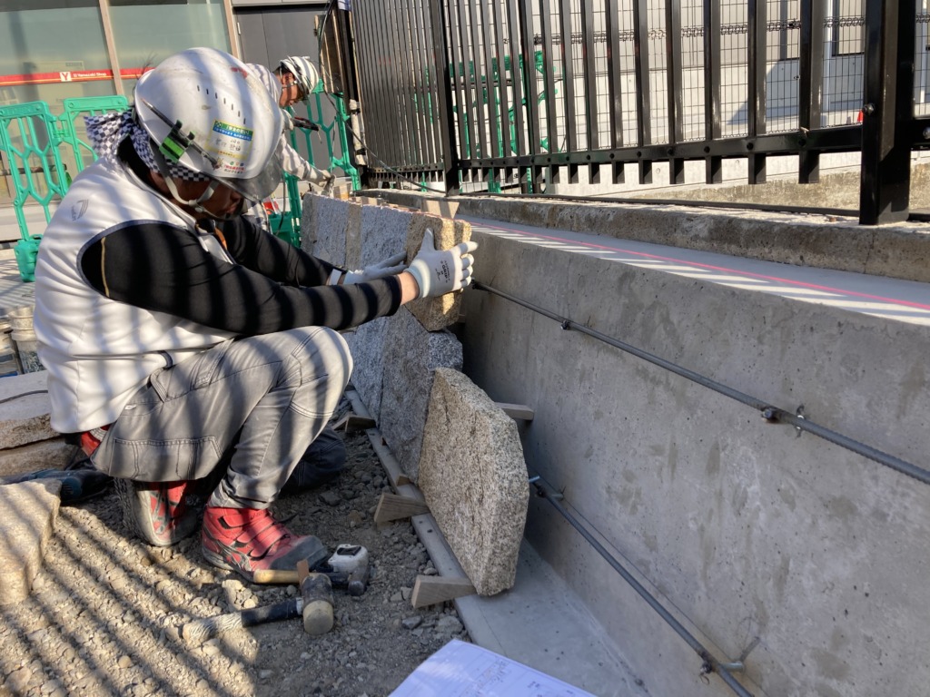 石積み工法ラックストーンで施工した御影石の石積み