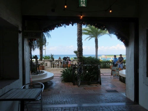 沖縄旅行 アメリカンビレッジ ザワックコーヒー