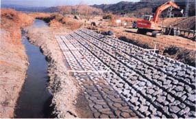 河川護岸ブロック ビオロック