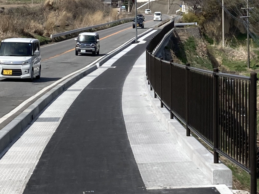 張り出し歩道APRONⅡ