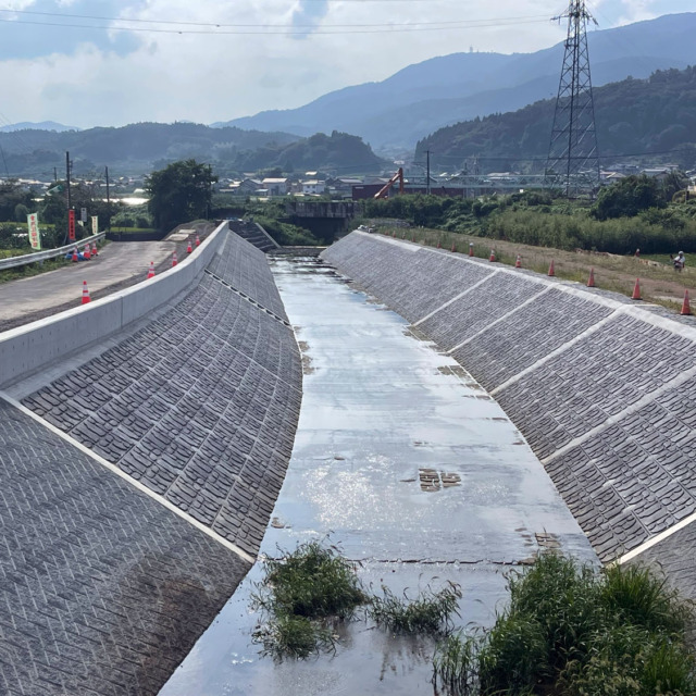 グランデロック（河川用 2㎡大型張りブロック）