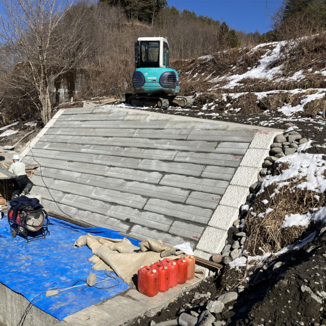 トラペロック45【1:1.0】勾配 レベル施工ブロック