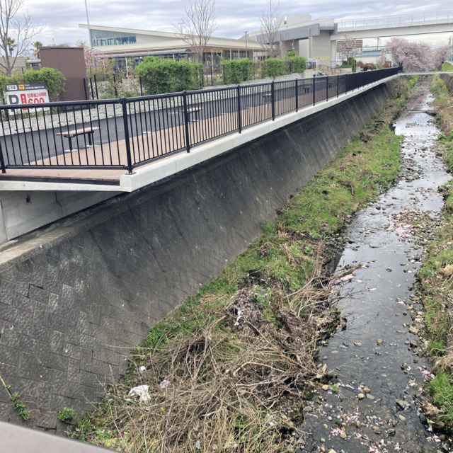 張り出し歩道APRON2 施工例