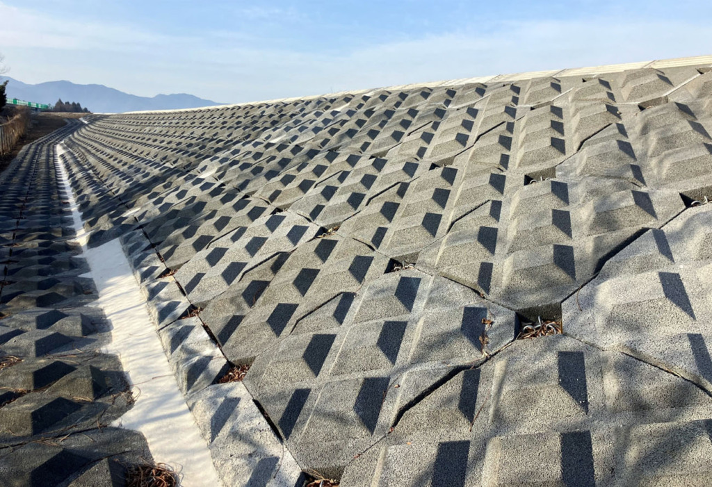 テトラック法尻 ブロック