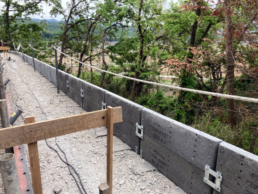 垂直擁壁ポラメッシュ