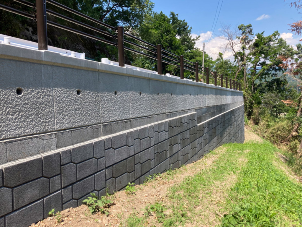 垂直擁壁ポラメッシュ