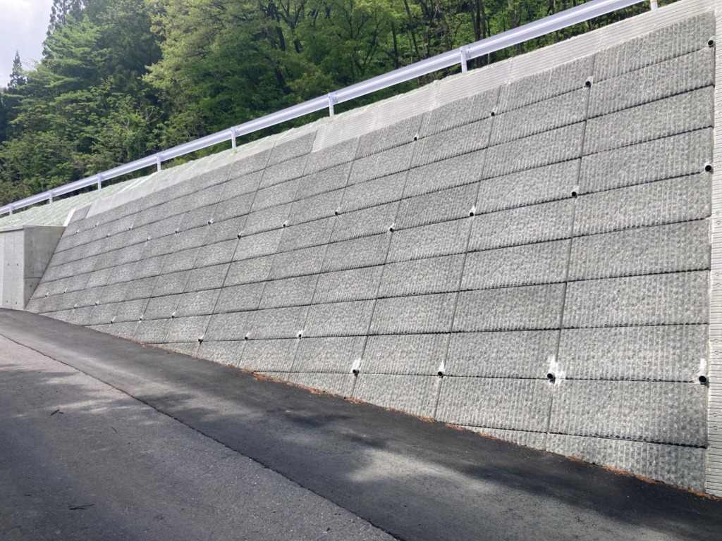 ポーラスコンクリート大型ブロック しずか